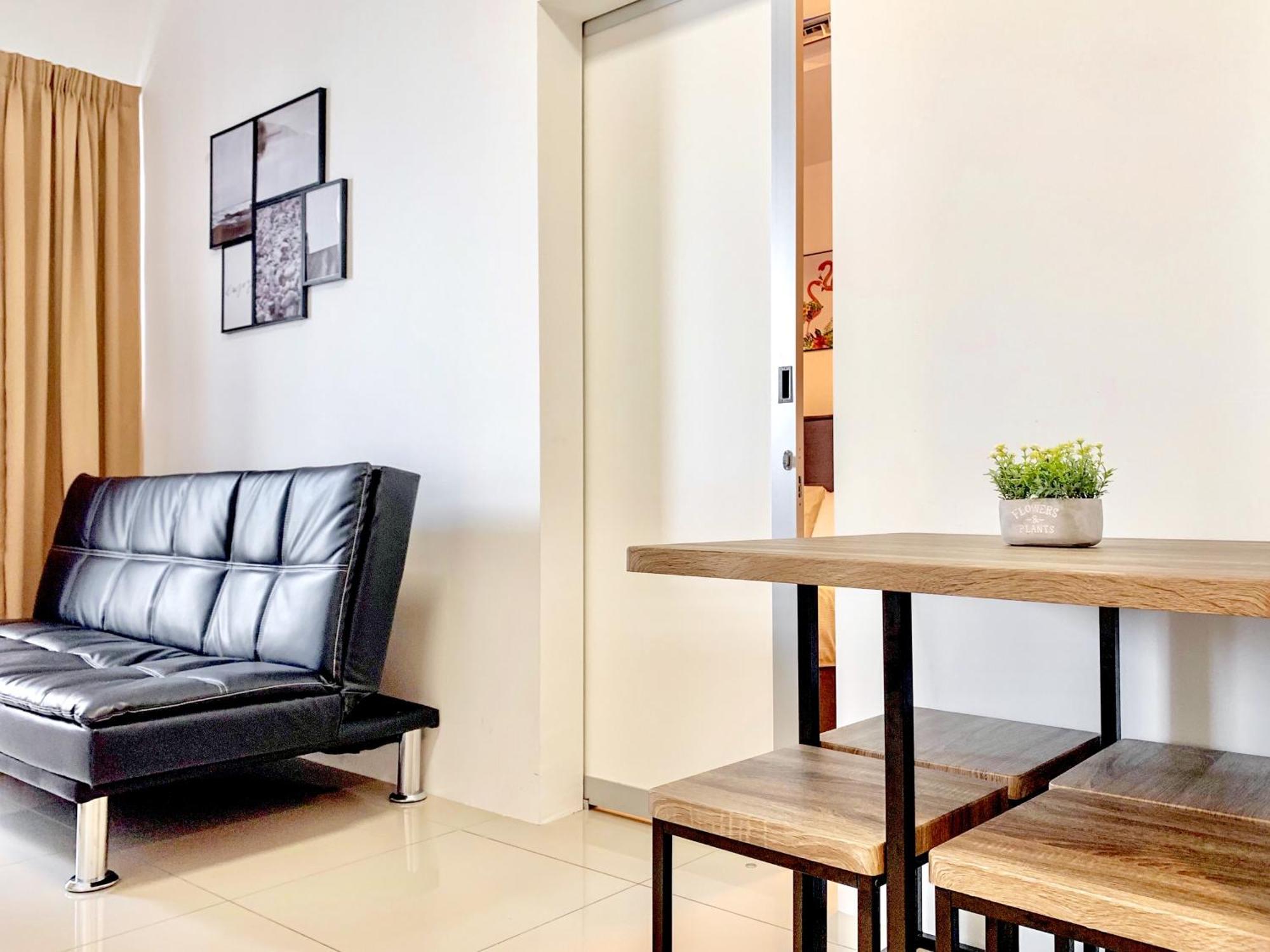 Georgetown Tropicana 218 Apartment Bilik gambar